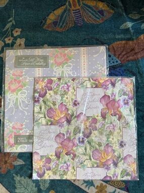 💐Vintage 1970’s/1980’s Tissue Paper - New in Plastic💐